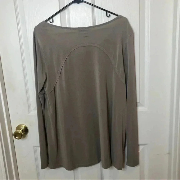 Cato women’s top - Picture 3 of 3